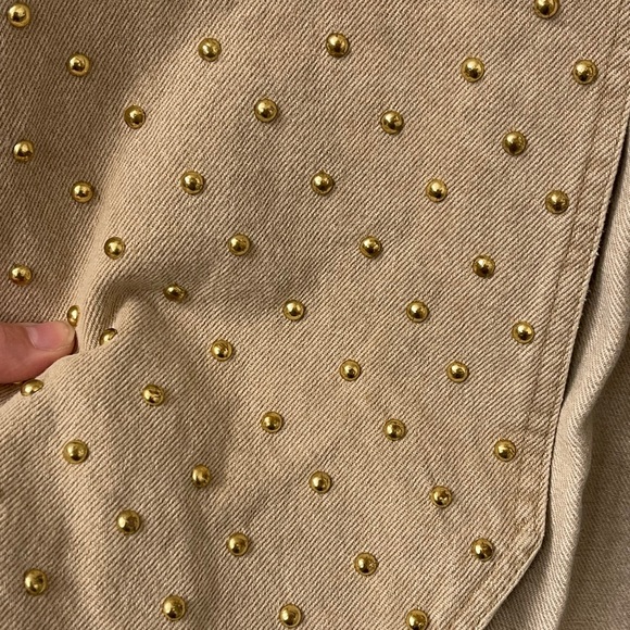 Tan jean vest with gold studs size small - Picture 6 of 7